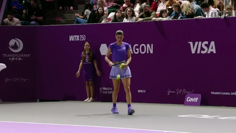 Sorana „Federerobot” Cîrstea, laser! Vede numai liniile, în finala Transylvania Open, și servește trei ași la rând, după 6-0 în primul set